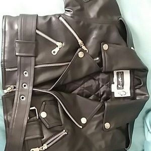 2t simulated leather coat